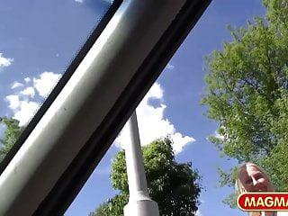 Deutsches Teen beim Sex im Park