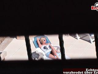 Öffentlicher Sex mit einer deutschen Milf im Urlaub