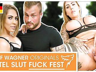 Mia bläst aus einem deutschen Fickbus für ein sexkönig