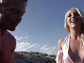 Give me Pink deutsche Teen Pussy verführt jungen Kerl